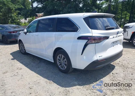 2025 Toyota Sienna Le from USA, damaged, VIN 5TDKRKEC3SS234923